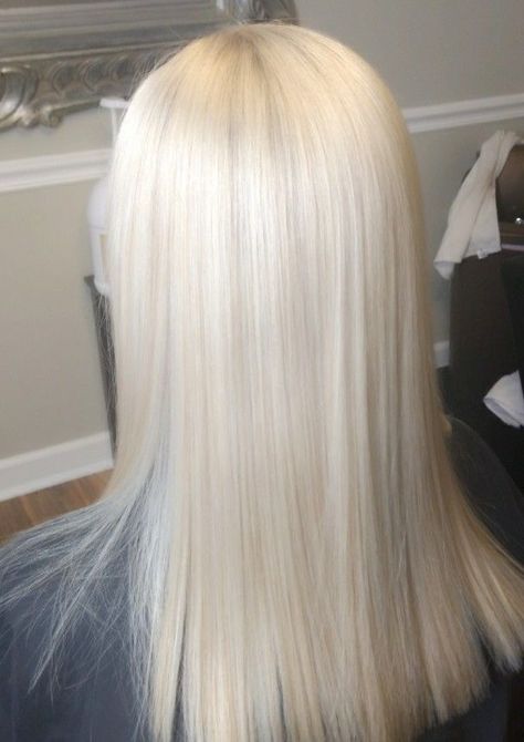 Cool Tone Platinum Blonde, Short Platinum Blonde Hair, Ice Blonde Hair, Perfect Blonde Hair, Bright Blonde Hair, Wine Red Hair, Icy Blonde Hair, Bleach Blonde Hair, Beautiful Blonde Hair