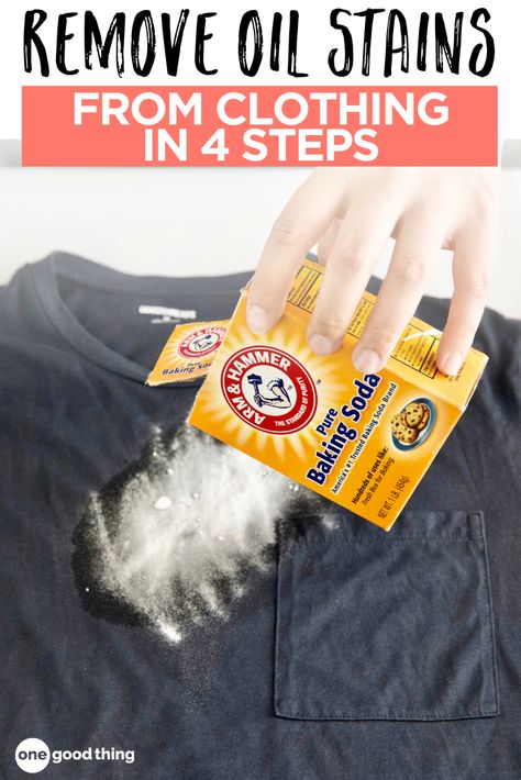 Remove Grease From Clothes, Remove Oil Stains From Clothes, Oil Out Of Clothes, Clothes Life Hacks, Remove Grease Stain, Stain Remover Clothes, Remove Oil Stains, Laundry Stain Remover, Stain On Clothes