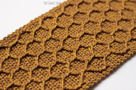 Cowl Crochet Pattern Free, Cowl Crochet Pattern, Crochet Cowl Free Pattern, Honeycomb Stitch, Cowl Crochet, Yarn Bee, Yarn Tail, Cowl Pattern, Cowl Scarf