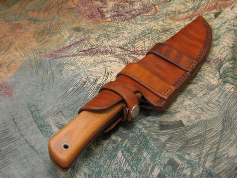 Bowie Knife Sheath, Leather Holster Pattern, Leather Knife Sheath Pattern, Diy Leather Working, Leather Knife Sheath, Leather Working Projects, Diy Knife, Leather Working Patterns, Diy Leather Projects