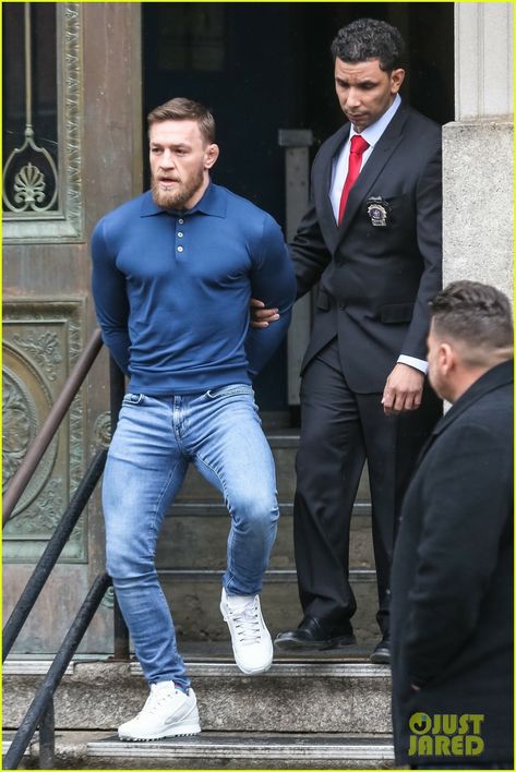 Conor Mcgregor Suit, Mcgregor Suits, Conor Mcgregor Style, Mike Tyson Boxing, Michael Roberts, Northern Exposure, Notorious Conor Mcgregor, African Shirts For Men, Ufc Fighters