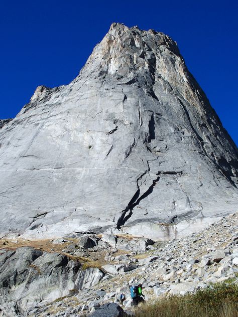 "Sam, you need a copy of Bonney and Bonney's Guide to the Wyoming Mountains and Wilderness Areas," said Paul Piana as we sunned ourselves on Vedauwoo's Clamshell boulder in 1986. "It's a right of passage to becoming a Wyoming climber... you aren't worth your salt without that book." Wyoming Mountains, Climbing Backpack, Wind River, Continental Divide, Sleeping Under The Stars, Miss America, Mountain Range, Dream Come True, Bushcraft