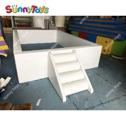 Soft Playground, Diy Playroom, Kids Indoor Playground, Soft Play Equipment, Indoor Kids, Ball Pool, Playroom Design, Play Equipment, Soft Play