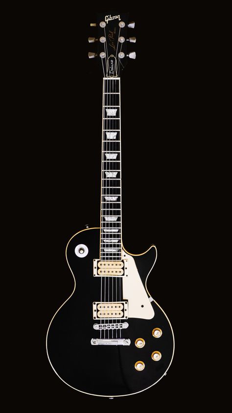 Black Les Paul Guitar, Black Gibson Les Paul, Gibson Les Paul Black Beauty, Black Les Paul, Gibson Les Paul Black, Les Paul Black Beauty, Gibson Les Paul Studio, Learn Guitar Chords, Black Guitar