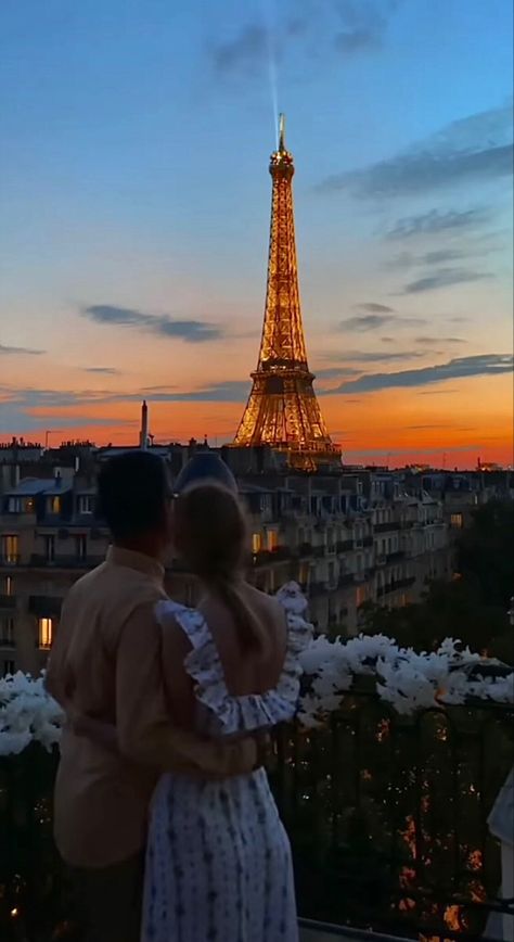 Love, France, Cute, Eiffel, Vibes, Aesthetic, Romantic Proposal Paris Aesthetic, France Honeymoon Aesthetic, Paris Couple Pictures Romantic, Date Vibes Aesthetic, France Couple Aesthetic, Aesthic Couple Pictures, Aesthetic Date Pictures, Aesthic Couple, France Proposal