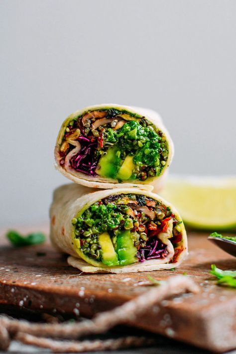 Healthy Homemade Snacks Savory, Camping Lunch Ideas, Quinoa Wraps, Pesto Quinoa, Quinoa Wrap, Camping Lunch, Vegan Wraps, Homemade Pesto, Basil Pesto