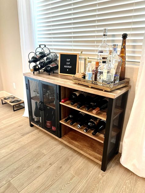 Wine And Alcohol Bar Ideas, Bar Cabinet Set Up, Drink Cabinet Ideas, Wine Bar Ideas Home Modern, Small Wine Bar Ideas Home, Wine Cart Ideas, Wine Station Ideas, Alcohol Cabinet Ideas, Liquor Cabinet Decor