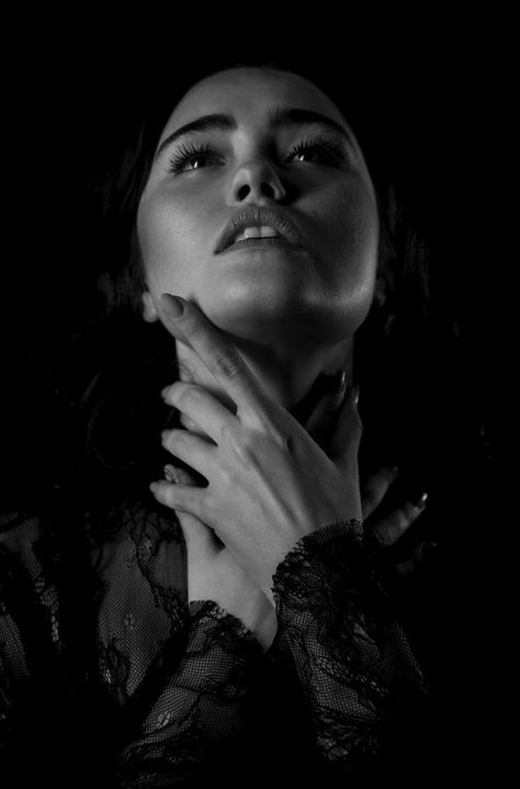 Girl With Hands On Face, Holding Face Pose, Self Expression Photography, Nikola Selezinko, Photography Expressions, Hands On Face, Photography Dark, Expressions Photography, Dark Beauty Photography