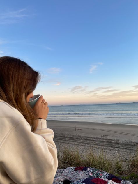 Peaceful Morning Aesthetic, Early Night Aesthetic, Beach Coffee Aesthetic, Early Morning Beach Aesthetic, Cozy Beach Aesthetic, Beach Morning Aesthetic, Cari Core, Early Mornings Aesthetic, Coffee Beach Aesthetic