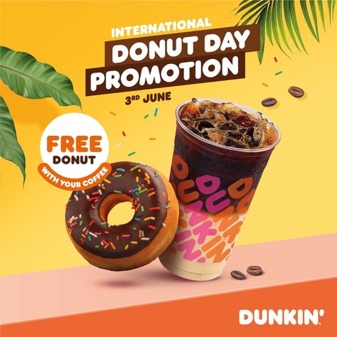 Dunkin Donuts Aesthetic, Coffee Advertising, Donut Day, Creative Advertising Design, Cafe Ideas, Food Menu Design, Food Advertising, Graphic Design Ads, Food Graphic Design