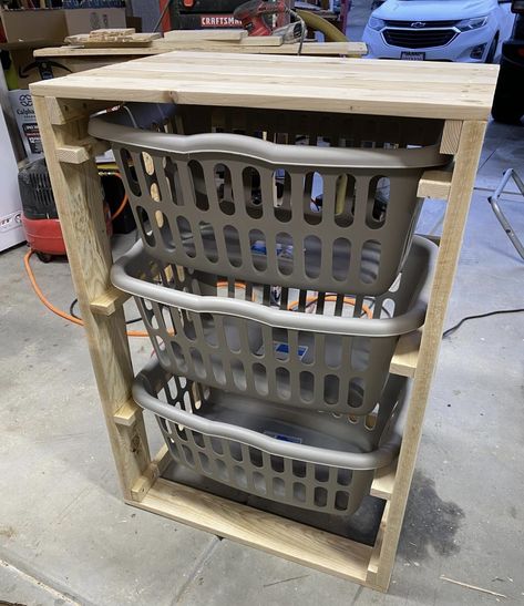 Laundry Basket Storage Diy, Basket Dresser, Laundry Basket Shelves, Laundry Stand, Laundry Basket Dresser, Laundry Basket Holder, Laundry Room Baskets, Diy Laundry Basket, Repurpose Pallets