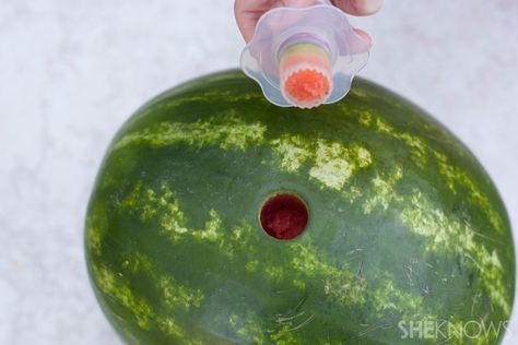 Watermelon infused with vodka... Eat it by the slice, or make fruity cocktails. Your call. Pineapple Martini Recipes, Watermelon Alcohol, Watermelon Alcoholic Drinks, Alcohol Infused Fruit, Watermelon Vodka Slush, Watermelon Keg, Spiked Watermelon, Watermelon Martini, Vodka Infused