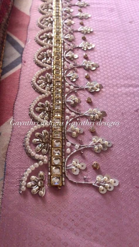 Motifs For Aari Work, Blouse Zardosi Work Design, Zardozi Embroidery Blouse, Moti Work Blouse Designs, Dupatta Border Designs Ideas, Aari Work Motifs, Khatli Work Blouse Design New, Magam Work Designs, Khatli Work