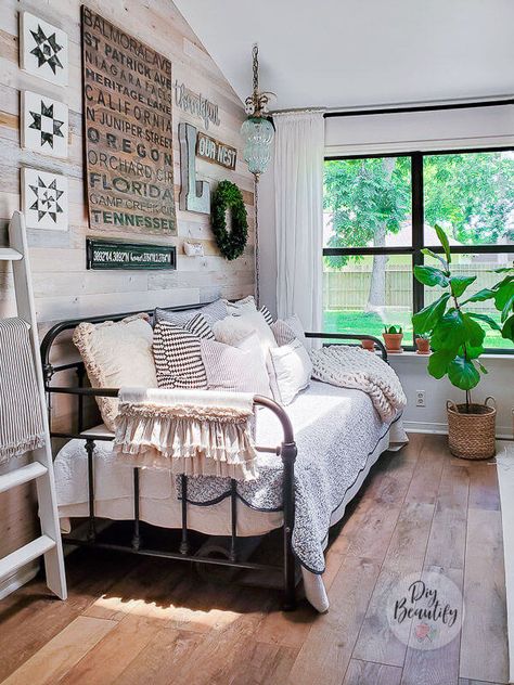 Home Office With Twin Bed, Rustic Daybed With Trundle, Playroom With Trundle Bed, Daybed With Trundle Styling Ideas, Trundle Bed Office Spare Room, Metal Day Bed Decor Ideas, Boho Trundle Bed, Spare Room With Daybed, Trundle Bed Guest Room