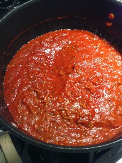 Southbury Steak Recipe, Crockpot Spaghetti Sauce No Meat, Spaghetti Sauce For A Large Crowd, Homemade Sweet Spaghetti Sauce, Real Italian Spaghetti Sauce, Grandmas Spaghetti, Homemade Italian Spaghetti Sauce, Sauce For Pizza, Italian Sauce Recipes