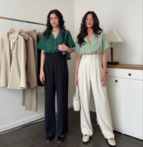 Wide Leg Korean Outfit, Gen Z Office Fashion, Professor Outfits Women Summer, University Teacher Outfit, Light Brown Trousers Outfit Women, Architecture Outfit Woman, How To Style Wide Leg Trousers, Wide Leg Trousers Outfit Work, Wide Leg Trousers Outfit Classy