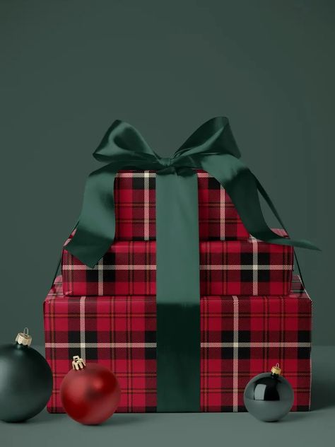 Red Plaid Christmas Wrapping Paper Tartan Red Christmas Wrapping Paper Elegant Red Black Tartan Gift Wrap Vintage Scottish Christmas Plaid - Etsy Romania Tartan Wrapping Paper, Christmas Gift Wrapping Aesthetic, Plaid Christmas Wrapping, Unique Wrapping Ideas, Luxury Christmas Wrapping Paper, Plaid Gift Wrapping, Scottish Christmas, Red Plaid Christmas, Tartan Plaid Christmas