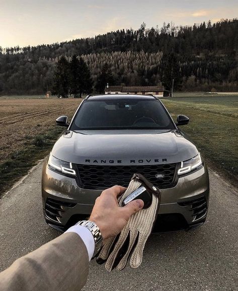 Billionaires on Twitter: "Range Rovers in all styles >>… " Luxury Cars Range Rover, Mens Luxury Lifestyle, Range Rover Supercharged, Car Tattoos, Luxury Lifestyle Dreams, Range Rover Evoque, Dream Garage, Koenigsegg, Car Guys