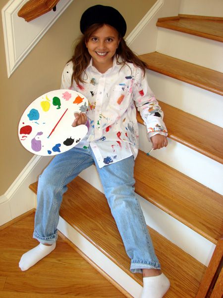 Painter Costume Woman, Dress Like Artist, Artist Halloween Costume Kids, Artist Career Day Costume, How To Dress Like An Artist, Diy Artist Costume, Painter Costume Diy, Painter Halloween Costume, Kids Artist Costume Diy