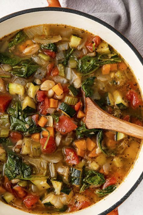 Tuscan Vegetable Soup Recipe, Tuscan Vegetable Soup, Vegetable Recipes Dinner, Italian Vegetable Soup, Soup With Vegetables, Bean And Vegetable Soup, Vegetable Soup Healthy, Vegetable Soup With Chicken, Italian Soup