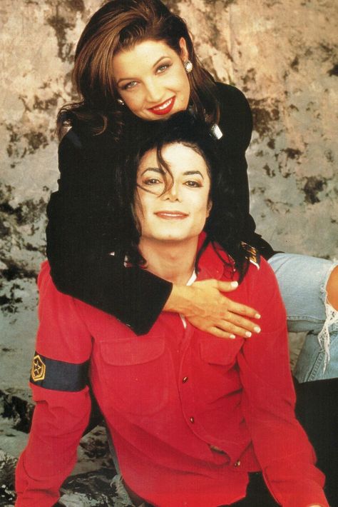 Lisa Presley, Michael Jackson Photoshoot, Diane Sawyer, Michael Jackson Bad Era, Evan Ross, Marie Presley, Michael Jackson Smile, Nicholas Hoult, Elvis And Priscilla