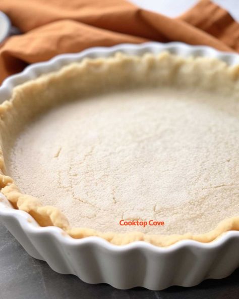 On a low-carb diet? This is the only pie crust recipe you need! The best! Low Cal Pie Crust, Keto Pie Crust Recipe Easy, Protein Pie Crust, Keto Pie Crust Recipes, Low Carb Pies, Low Carb Pie Crust Recipe, Keto Pie Crust, Keto Pies, Sugar Pie Crust