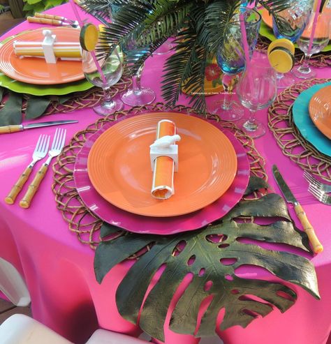 Tropical Tablescape, Tropical Themed Party, Caribbean Party, Tropical Theme Party, Luau Party Decorations, Hawaiian Party Decorations, 30th Party, Tropical Baby Shower, Fiesta Tropical