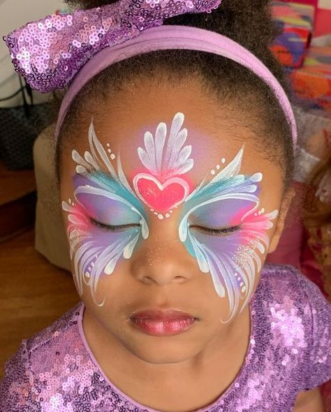 Face Painting Butterfly Easy, Face Paint Fairy, Face Painting Themes, Face Painting Butterfly, Princess Face Paint, Toddler Makeup, Rainbow Face Paint, Fairy Face Paint, Heart Mask