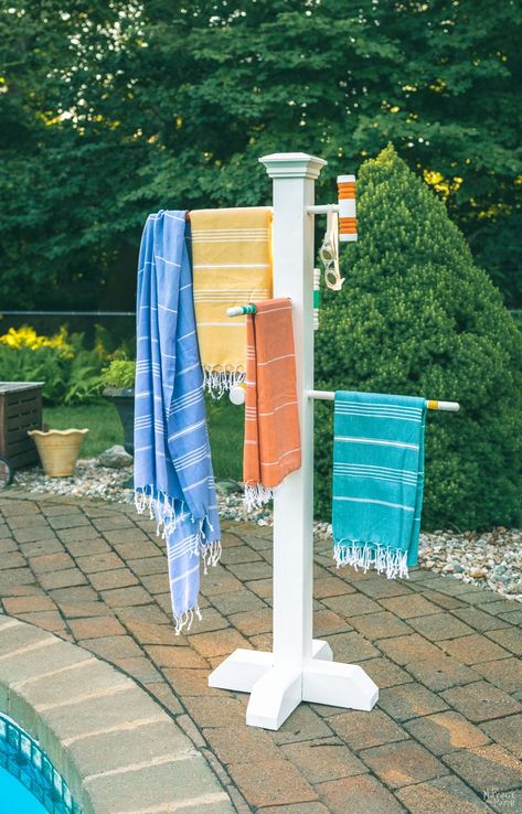 would be good for blankets too  Croquet Mallet Pool Towel Rack | DIY Pool Towel Rack | DIY outdoor towel rack | Upcycled croquet set | Repurposed croquet mallets | DIY towel rack | #TheNavagePatch #DIY #easydiy #Upcycled # Repurposed #HowTo #Outdoor #Summerstyle #PaintedFurniture #Decoart #Decoartproject #myrustoleum | TheNavagePatch.com Pool Towel Rack Ideas, Pool Towel Rack Diy, Towel Rack Diy, Towel Rack Ideas, Croquet Mallet, Outdoor Towel Rack, Towel Rack Pool, Diy Towel Rack, Pool Storage