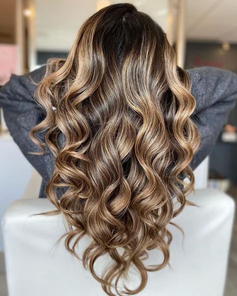 Blow Wave Curls, Wedding Guest Curls, Dry Bar Hairstyles, Beach Waves Long Hair, Long Hair Waves, Red Tent, Beach Wave Hair, Curly Wedding Hair, Waves Curls