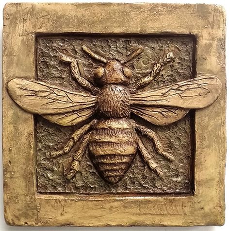 Wood Print Art, 3d Relief Art, Honey Art, Pretty Tiles, Bee Drawing, Relief Carving, Lds Art, Wood Carving Designs, Wood Carving Patterns