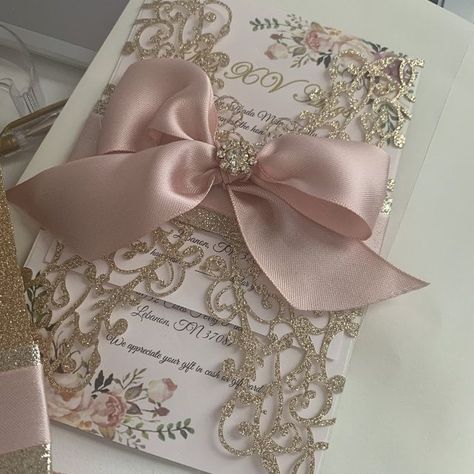 Light Pink Quinceanera Invitations, Pink Quince Court, Quince Cards, 15 Invitations Ideas, Pink Quinceanera Invitations, Flower Quince, Wedding Invitations Rose Gold, Quince Theme Ideas, Pink Quince Theme