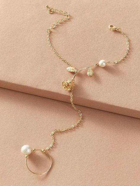 1pc Rose & Faux Pearl Decor Finger Chain Bracelet | SHEIN Ring Chain Bracelet, Bracelet Tags, Pearls Fashion, Hand Jewelry Rings, Hand Chain Jewelry, Finger Bracelets, Latest Bracelets, Pretty Jewelry Necklaces, Gold Chain Design