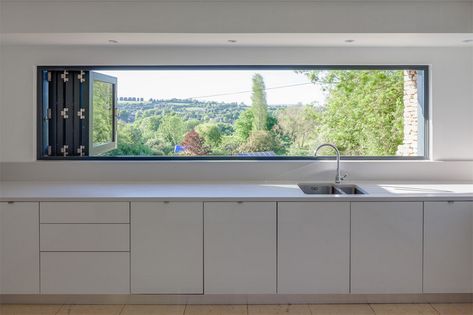 25 Kitchen Design Inspiration: What is the View from Your Kitchen Window? Modern Kitchen Window, Kitchen Window Design, Kitchen Sink Window, Kitchen Sink Design, Big Kitchen, Sink Design, White Modern Kitchen, Gorgeous Kitchens, Kitchen Window