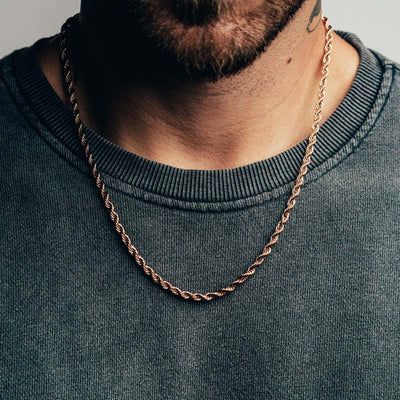 Silver Figaro Chain, Figaro Necklace, Gold Rope Chains, Gold Chains For Men, Italian Culture, Figaro Chains, Figaro Chain, Rope Design, Cuban Chain