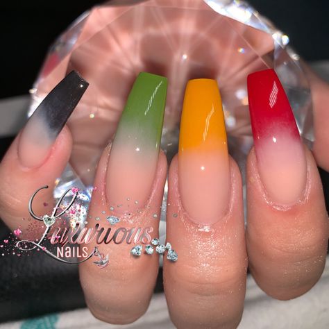 Rasta style Ombré nail Summer Nails 2023 Color Trends, Trendy Summer Nails 2023, Nails 2023 Color Trends, Jamaica Nails, 2023 Color Trends, Rasta Nails, Rasta Style, Trendy Summer Nails, Short Coffin Nails Designs