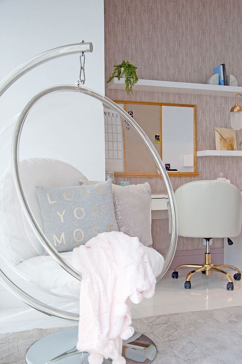 Dreamy Girls Bedroom, Idea Bilik Tidur, Reka Bentuk Bilik Tidur, Study Wall, Hiasan Bilik Tidur, Bedroom Decor For Teen Girls, Desk Area, Cute Bedroom Ideas