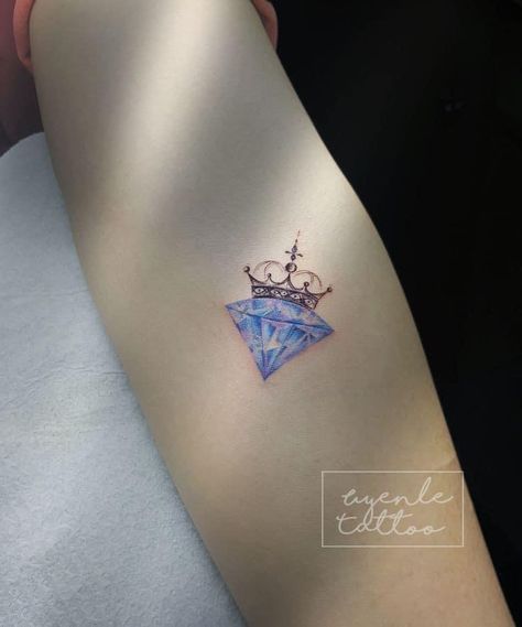 Diamond Tattoos Designs, Small Emerald Tattoo, Jewels Tattoo Design, Diamond In The Rough Tattoo Ideas, Diamond Design Tattoo, Blue Sapphire Tattoo, Diamonds Tattoo Designs, Tattoo Ideas Diamond, Colored Diamond Tattoo