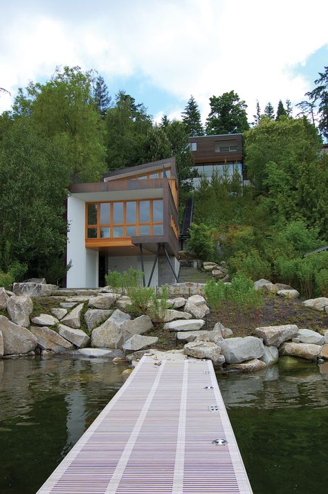 House On A Lake, Modern Guest House, Mercer Island Washington, Modern Outdoor Spaces, Lake Washington, Water House, Mercer Island, Luxury House Plans, Modern Architecture House