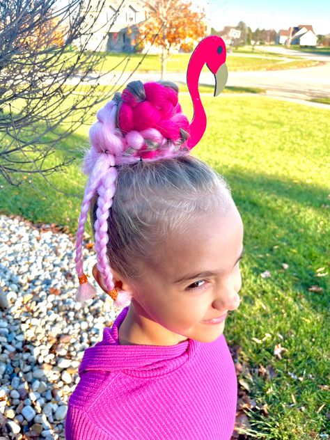 Feed in pink hair to creat the flamingo legs and body. Cardboard flamingo head attached to a clip to clip in hair. Perfect crazy hair day look! Flamingo Head, Crazy Hair For Kids, Medium Hair Styles For Women, Wacky Hair Days, Dark Roots Blonde Hair, Crazy Hair Day, Wacky Hair, Hair Techniques, Crazy Hair Day At School