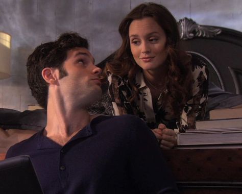 Gossip Girl Couples, Blair Waldorf And Dan Humphrey, Gossip Girl Icons, Dan And Blair, Dan Gossip Girl, Blair And Dan, Fun Sleepover Activities, Gossip Girl Cast, Miss My Ex