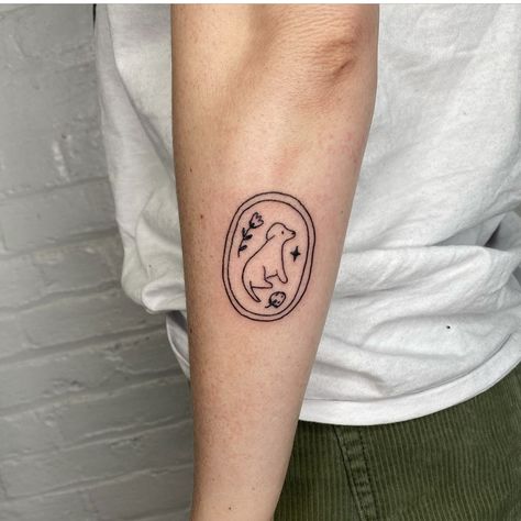 Cat Tattoo Ideas, Traditional Tattoo Inspiration, Small Girly Tattoos, Food Tattoos, Funky Tattoos, Handpoke Tattoo, Doodle Tattoo, Dog Charm, Funny Tattoos