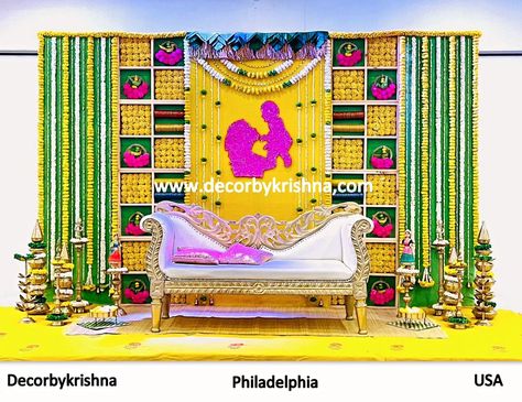 Traditional charm with a modern twist. Seemantham Function Decor by Udayani @urthdecor of #philadelphia branch #usa #seemantham #seemanthamfunction #babyshower #babyshowerdecorations #decorbykrishnaphiladelphia @decorbykrishna is a unit of @pellipoolajada Traditional Decorations using only Natural materials #noplastic #nofloralfoam #nothermocoal #nostyrofoam #ecofriendlywedding #pellikooturu #pellikoduku #mangalasnanam #gruhapravesham #vonifunction #cradleceremony etc... you ask for de... Seemantham Backdrop, Traditional Seemantham Decoration, Decoration For Baby Shower Indian, Traditional Baby Shower Indian, Seemantham Decoration Ideas, Traditional Indian Baby Shower Decorations, Simple Sreemantham Decoration At Home, Baby Shower Stage Decorations, Sreemantham Decoration