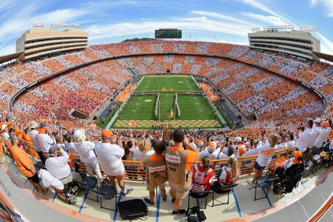 25 best college football stadiums in the country | Yardbarker.com Neyland Stadium, Homecoming Games, Tennessee Football, Sports Stadium, Football Stadium, Stadium Tour, Top Colleges, Football Stadiums, Tennessee Volunteers