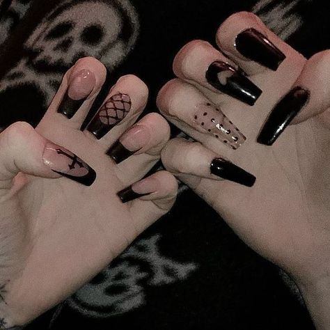 Gothic Nails, Anime Nails, Edgy Nails, Goth Nails, Grunge Nails, Nail Stuff, Soft Nails, Kawaii Nails, Girls Nails