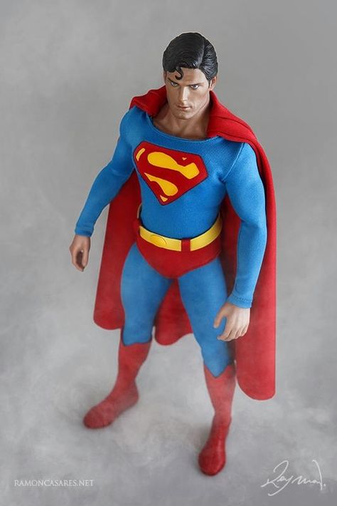 Featuring a custom-made costume. Evil Superman, Superman The Movie, Superman Suit, Christopher Reeve Superman, Superman Action Figure, Terror Art, Film Logo, Adventures Of Superman, Superman Art