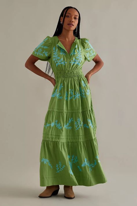 The Somerset Maxi Dress: Embroidered Edition | Anthropologie UK Hippie Summer Outfits, Boho Hippie Outfits, Somerset Maxi Dress, Sisterhood Of The Traveling Pants, Trendy Outfits Boho, The Sisterhood, Plus Model, Anthropologie Uk, Pink Fits