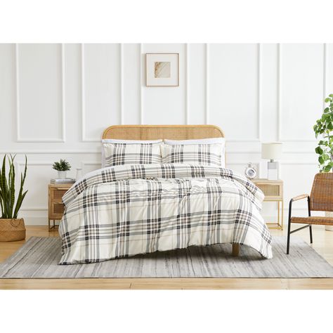 Our newest plaid comforter will give your room a sophisticated look. The classic plaid pattern is available in blue, red, or grey. The fabric is ultra-soft and fluffy giving you the most comfortable night sleep. Set includes two shams and one comforter. Checkered Duvet Cover, Cabin Bedding Sets, Oversized Comforter, Plaid Comforter, Cozy Bedrooms, Boy Rooms, Twin Xl Comforter, Top Of Bed, Comforter Bedding Sets