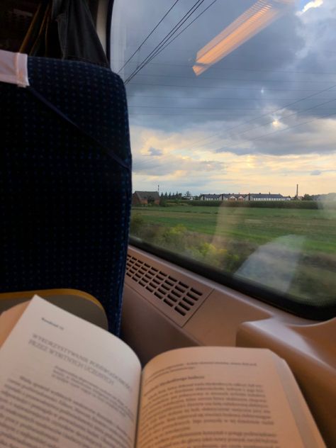 Reading And Traveling Aesthetic, Commute Aesthetic, Commuting Aesthetic, Book In Car Aesthetic, Train Commute Aesthetic, Reading In Bus Aesthetic, Reading Book In Car Aesthetic, Reading Book On Train Aesthetic, Mindful Breathing