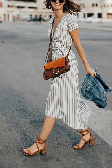 7 Tips for Wearing a Wrap Dress All Summer Long via @PureWow Street Styles, Austin Fashion, Work Trip, Outfit Look, Style Blogger, Mode Vintage, Mode Inspiration, Modest Dresses, Mode Outfits